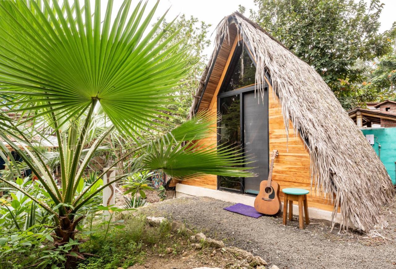 Casa Del Sol Hostel Montañita Εξωτερικό φωτογραφία