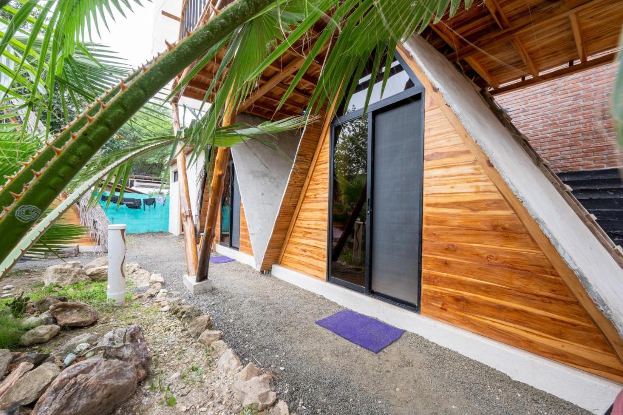 Casa Del Sol Hostel Montañita Εξωτερικό φωτογραφία
